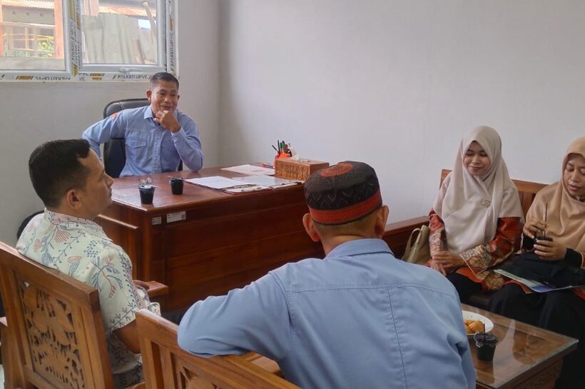 Tim Kanwil Kementerian Agama Aceh Melakukan Pengecekan Proses Rehabilitasi PHTC di MTSN 2 Kota Lhokseumawe.